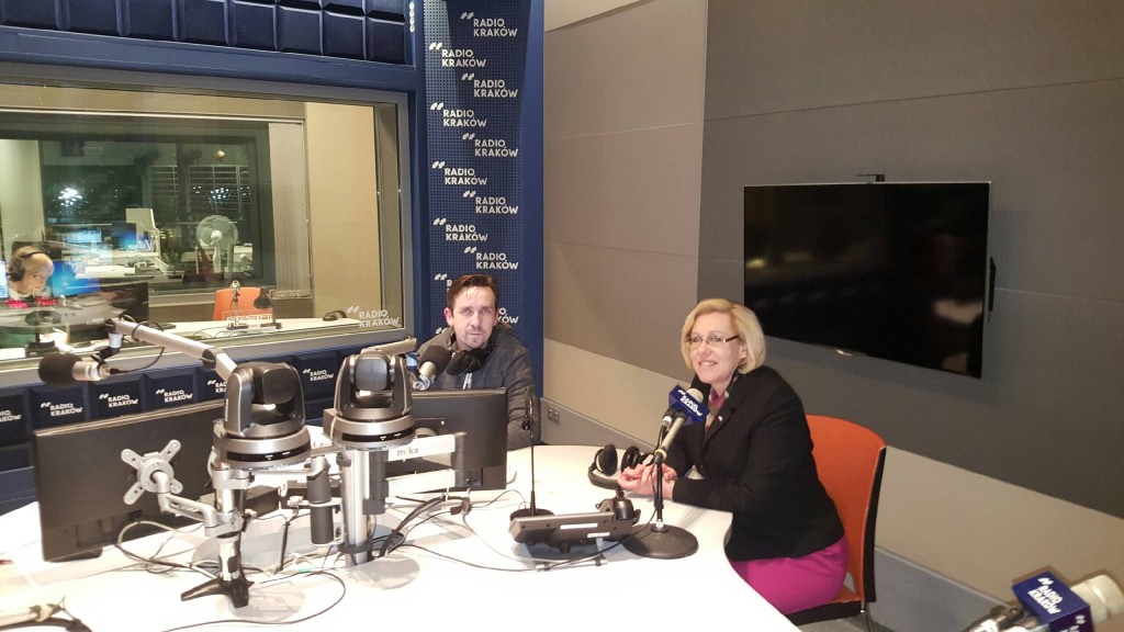radio-05-12-20161
