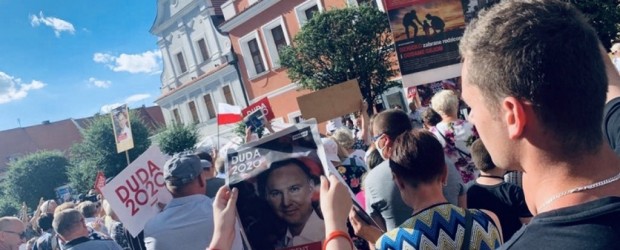 Kluby „Gazety Polskiej” aktywne w kampanii. Dziś „Express Wieczorny” trafił do Kluczborka FOTO