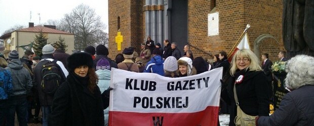 13 „Marszu szlakiem Powstańców Styczniowych” oraz pokaz filmu „Antomia Upadku” w Bełchatowie