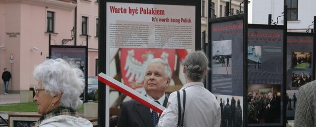 Wystawa „Warto Być Polakiem” oraz spotkanie z Antonim Macierewiczem w Zamościu