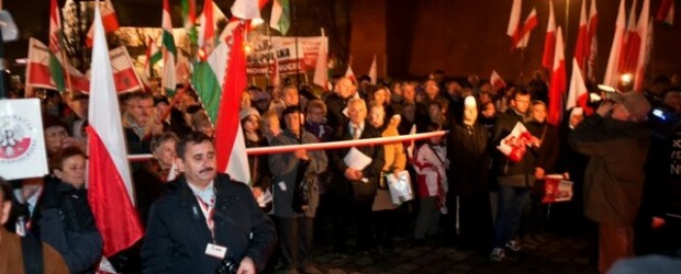 Kraków – 43-cia Miesięcznica Smoleńska: uroczystości polsko-węgierskie (wideo)