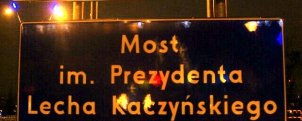 Most Im. Prezydenta L. Kaczyńskiego- umieszczona tablica