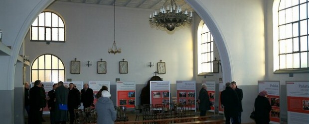 Wystawa patriotyczna o Lechu Kaczyńskim w Pabianicach.