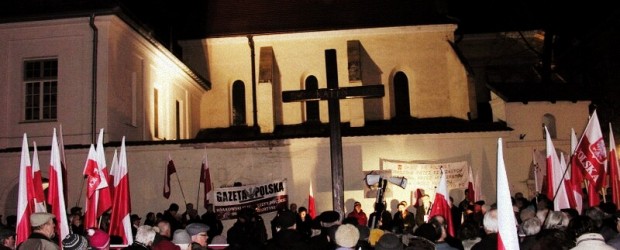 Krakowska Miesięcznica Smoleńska po raz 46-sty (wideo)
