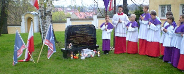 Uroczystości 4. rocznicy tragedii smolenskiej w Zabkowicach Śl.