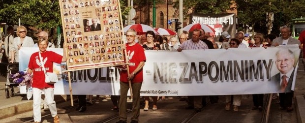 [Poznań] 50. miesięcznica Tragedii Smoleńskiej (wideo)