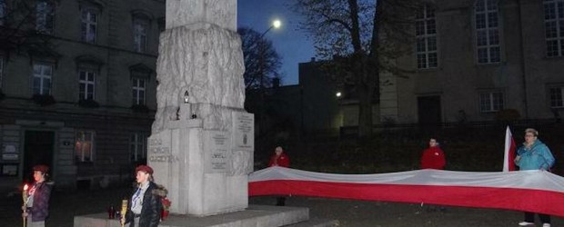 Miesięcznica tragedii smoleńskiej w Wałbrzychu