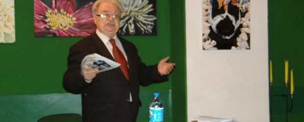 Spotkanie z prof. Jerzym Robertem Nowakiem w Wałbrzychu