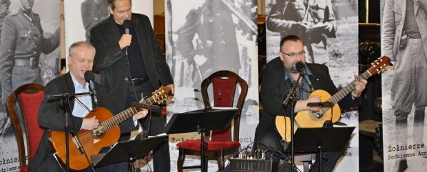 Koncert poświęcony pamięci Żołnierzom Wyklętym w Piotrkowie Tryb.