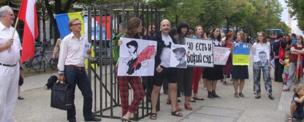 Demonstracja przed Ambasadą Rosji w Berlinie-27.08.2015