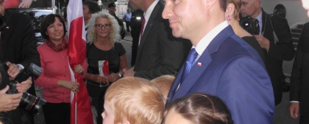 Powitanie Pana Prezydenta Andrzeja Dudy przed Ambasadą RP w Berlinie – 28.08.2015