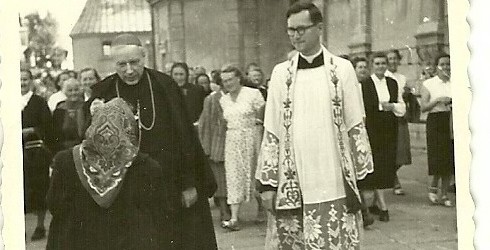 Inicjatywa upamiętnienia pamiątkową tablicą duszpasterza nidzickiej parafii
