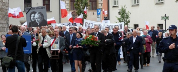 65 Miesięcznica Smoleńska w Krakowie (wideo)