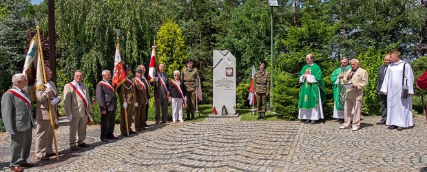 Narodowy Dzień Pamięci Ofiar Ludobójstwa na Kresach Wschodnich II RP. Uroczystości w Dzierżoniowie – 11.07.2016.