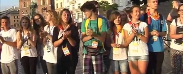 ŚDM Kraków 2016.Młodzi z wszystkich stron świata na krakowskim Rynku Gł.