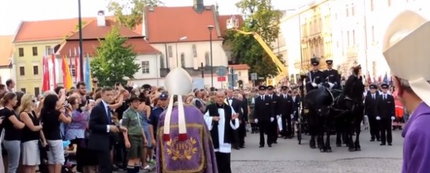 Ostatnia droga kardynała Franciszka Macharskiego (wideo)