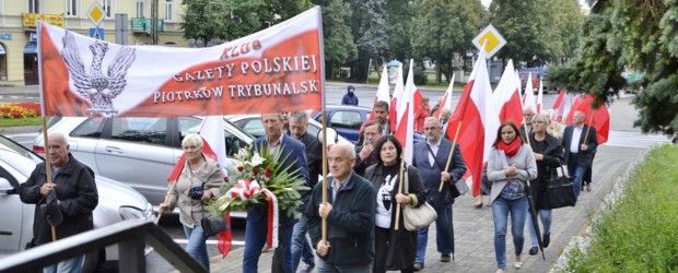 W Piotrkowie Trybunalskim uczcili 76 miesięcznicę Tragedii Smoleńskiej