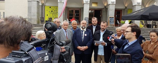 Bydgoszcz broni wiary i polskiej flagi