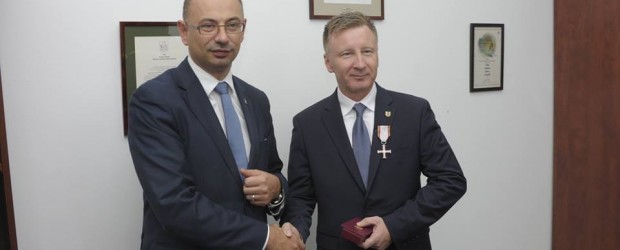 Filadelfia: odznaczenie działacza polonijnego z New Jersey USA Grzegorza Tymińskiego Krzyżem Wolności i Solidarności