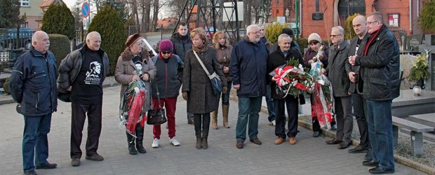 Narodowy Dzień Pamięci „Żołnierzy Wyklętych” uroczystości w Dzierżoniowie II – 01.03.2017 (wideo)