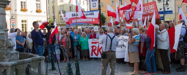 Dzierżoniów, wiec poparcia dla dobrej zmiany