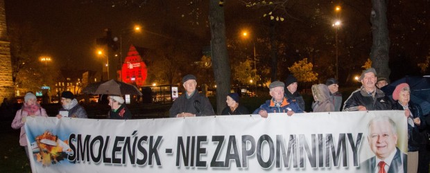 Poznań: listopadowa miesięcznica smoleńska