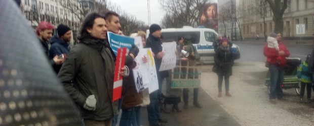 Berlin – Brandenburg (Niemcy): Demonstracja przed ambasadą Rosji