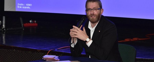 Gniezno: Rozmawiali o Lutrze i najnowszym filmie z Grzegorzem Braunem
