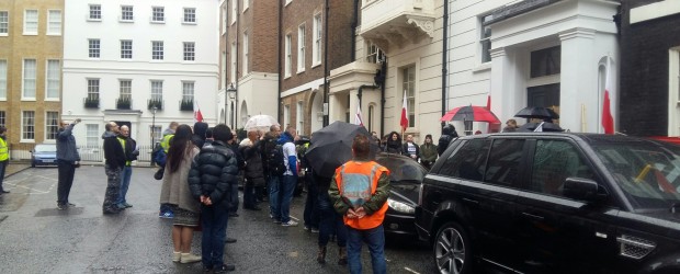 Londyn III (Wielka Brytania): Protest pod ZDF w Londynie