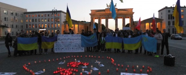Berlin – Brandenburg (Niemcy): Demonstracja na Placu Paryskim w Berlinie