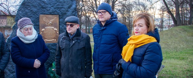 Dzierżoniów II: 118. miesięcznica tragedii smoleńskiej w Dzierżoniowie II