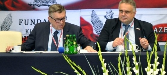 „Premier Orban chciał wyróżnić Sakiewicza i Kapuścińskiego” – mówi nam węgierska konsul