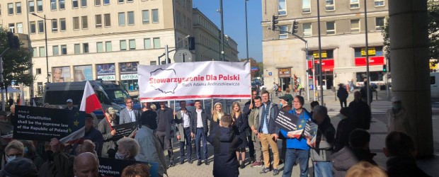 „Dla Polski” na manifestacji w Warszawie: Jesteśmy Polakami, jesteśmy z tego dumni!