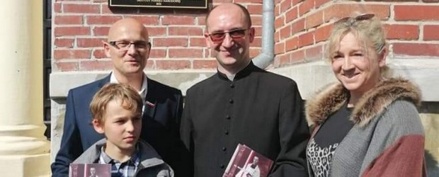 NOWY SĄCZ IM. J. OLSZEWSKIEGO | Odsłonięcie pamiątkowej tablicy w Żegiestowie