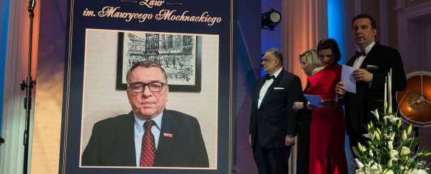 Prezes Klubów „Gazety Polskiej” Ryszard Kapuściński laureatem Lauru im. Maurycego Mochnackiego