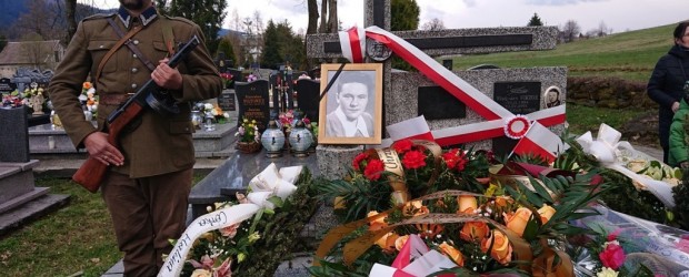 NOWY SĄCZ im. J. Olszewskiego | Pogrzeb łączniczki PPAN