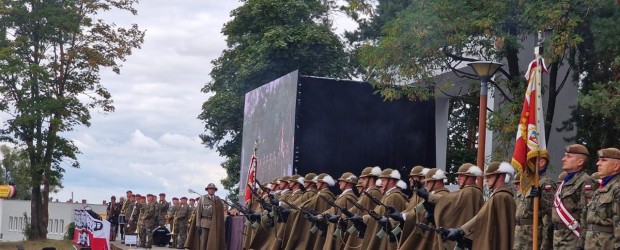 Brzozów | Odsłonięcie Pomnika Żołnierzy Wyklętych Niezłomnych w Mielcu