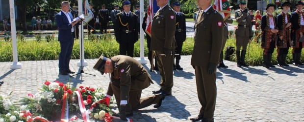 Nowy Sącz im. Jana Olszewskiego | Uroczystości święta Wojska Polskiego i 103. rocznicy Cudu nad Wisłą