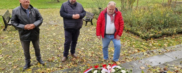 DORTMUND | Złożenie kwiatów na grobie i pomniku Polaków pomordowanych przez Niemców podczas II Wojny Światowej w Dortmundzie i okolicach.