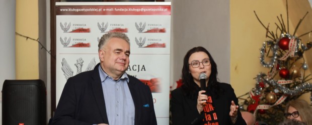 PIOTRKÓW TRYB. | Tłumy na spotkaniu z Tomaszem Sakiewiczem w Piotrkowie Trybunalskim