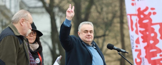 [GALERIA] Protest Wolnych Polaków. Sakiewicz: Rządzą nami gomułkowskie trepy przebrane w europejskie flagi