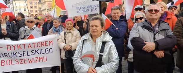 KRAKÓW | Antyrządowa manifestacja patriotyczna na Krakowskim Rynku Głównym