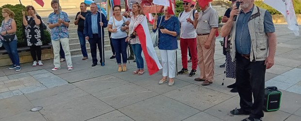 KIELCE-CENTRUM | #Murem Za Polskim Mundurem