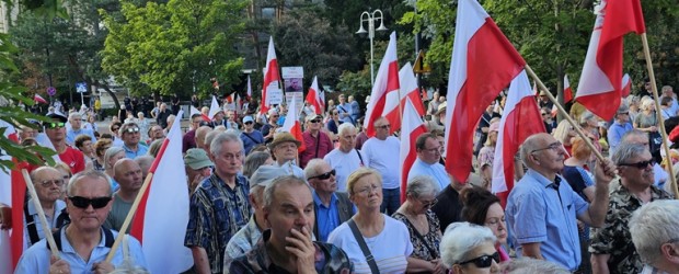 BUSKO-ZDRÓJ | Protest w Warszawie Uwolnić Księdza Olszewskiego