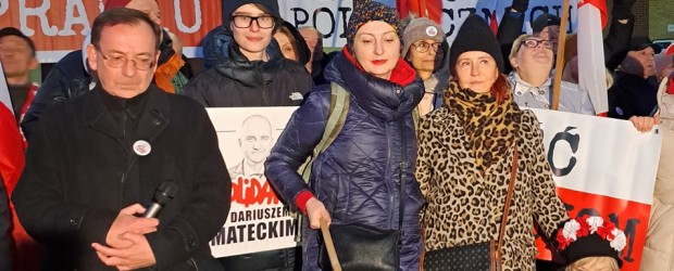 WARSZAWA | Klubowicze protestowali pod aresztem w Radomiu