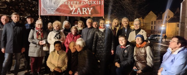 ŻARY | Czuwanie przy pomniku św. JANA PAWŁA II