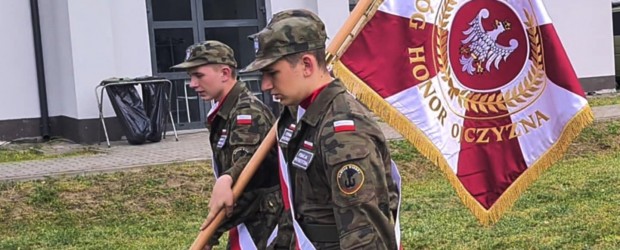 MILANÓWEK | Ceremonia poświęcenia sztandaru