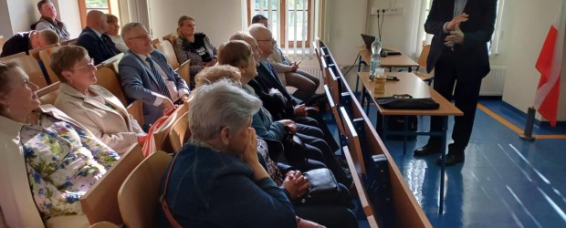 SKIERNIEWICE | Spotkaniem z profesorem Andrzejem Grzywaczem