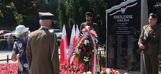 ŚWIDNICA | Pomnik ofiar katastrofy smoleńskiej