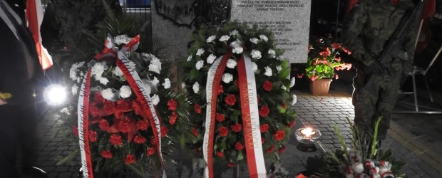 BIAŁYSTOK-CENTRUM | Uroczystości Odsłonięcia pomnika poświęconych Żołnierzom Wyklętym